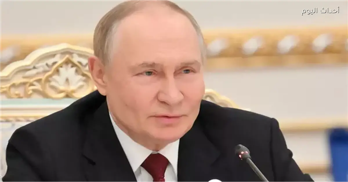 بوتين يقوم بجولة بالسيارة دون مرافقة أمنية