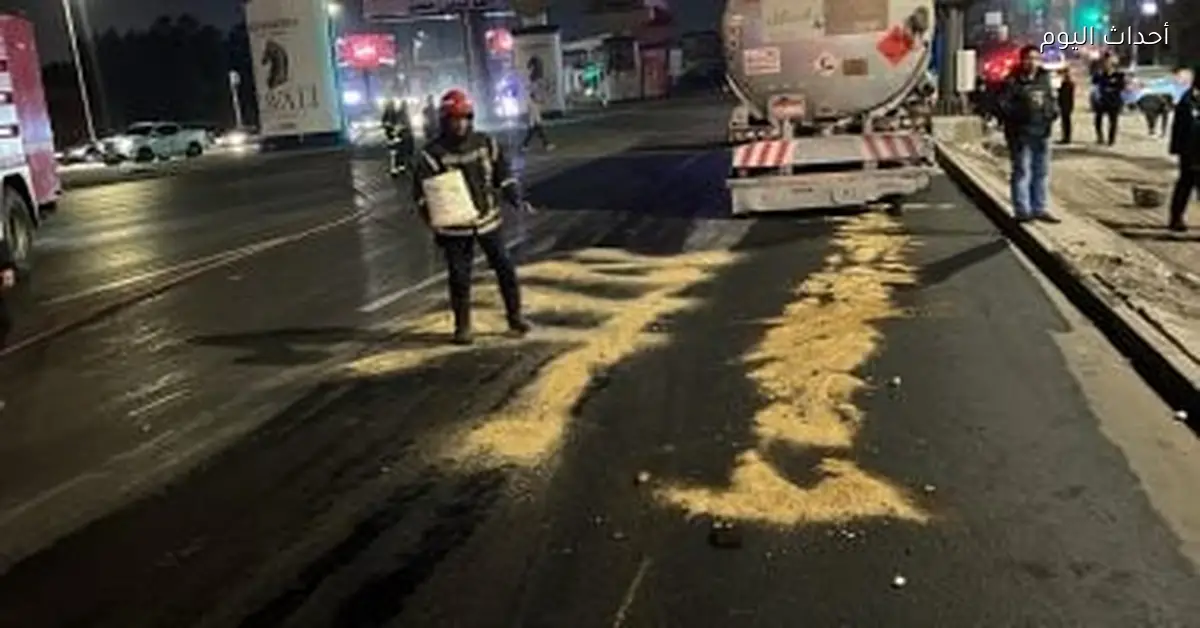 تسرب بنزين من سيارة بترولية بحمولة 57 ألف لتر بمحور التسعين في التجمع