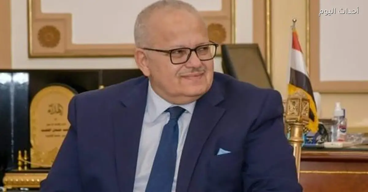 رئيس جامعة القاهرة يبارك لمحمد الخشت على تكريمه في جامعة السوربون تقديرًا لمساهماته الفكرية