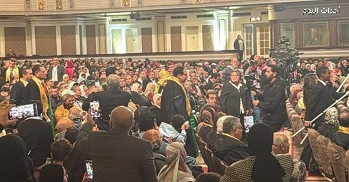 رئيس جامعة القاهرة يعلن عن أول دليل لاستخدام الذكاء الاصطناعي في البحث العلمي