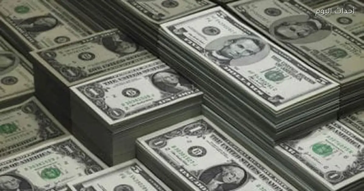 سعر الدولار يرتفع أمام الجنيه في ختام تعاملات اليوم