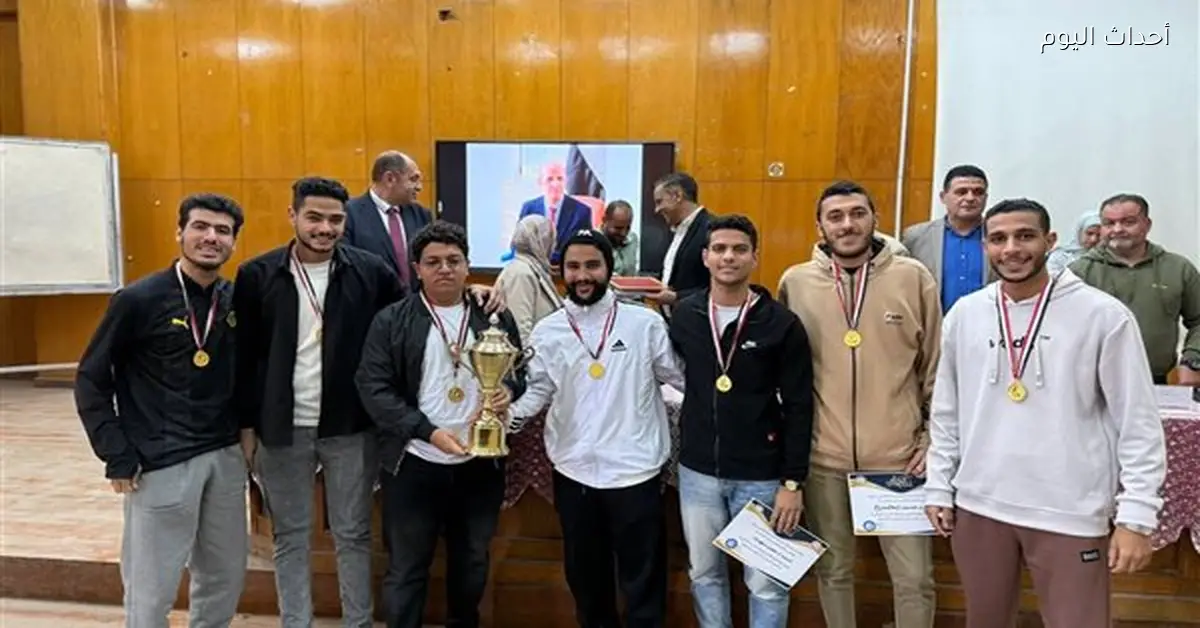 صيدلة بني سويف تختتم الأنشطة الطلابية باحتفالية وتكريم شخصيات بارزة