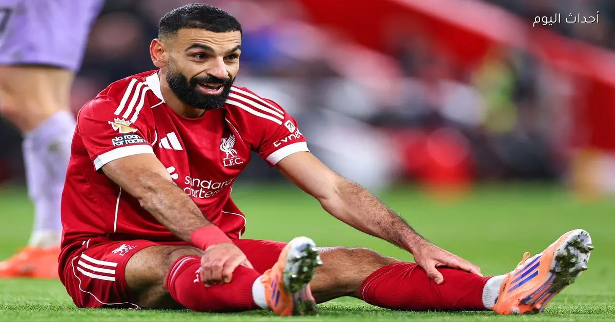 عملاق أوروبي يتابع موقف محمد صلاح مع ليفربول