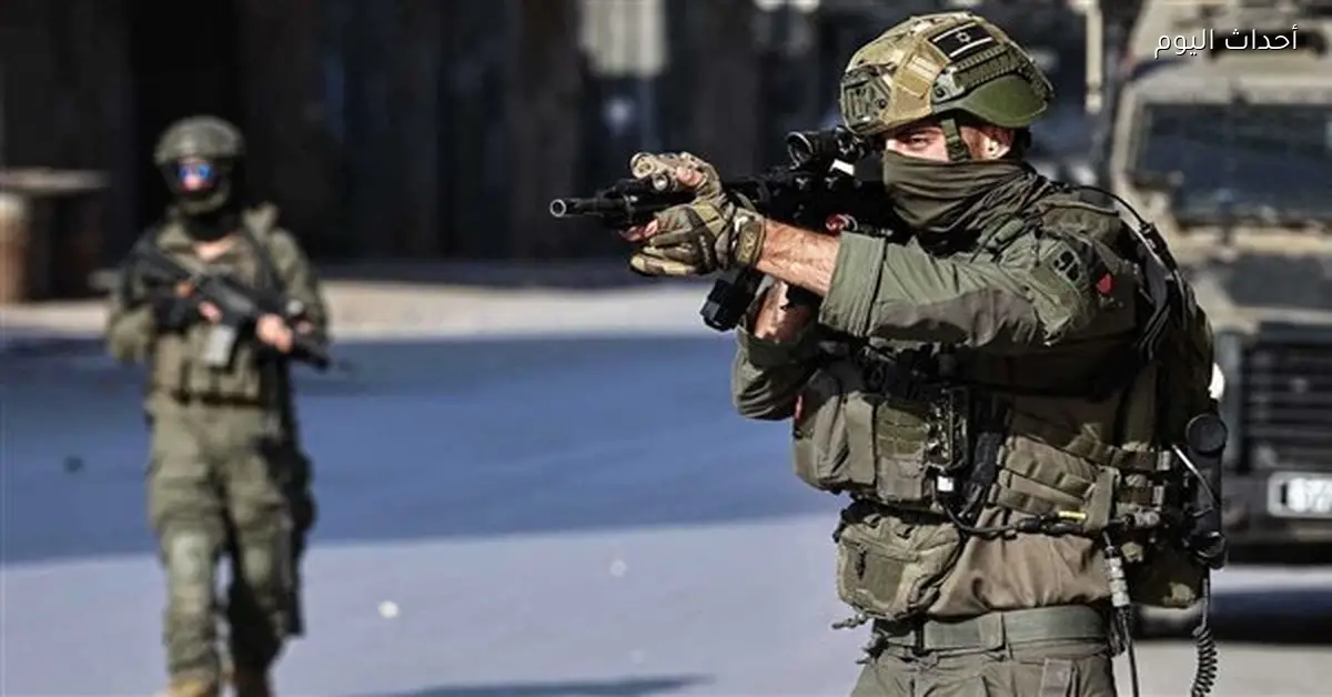 فلسطيني يطلق نارًا قرب السياج الأمني في رام الله وفقًا لجيش الاحتلال