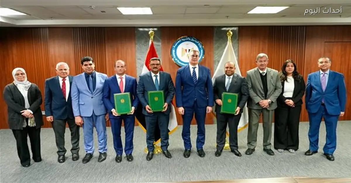 مصر توقع اتفاقًا مع «آتون مايننج» للتنقيب عن الذهب بالصحراء