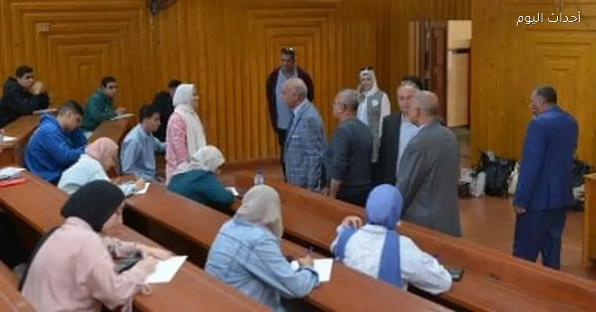 ممنوع دخول المحمول في امتحانات الفصل الدراسي الأول بالجامعات