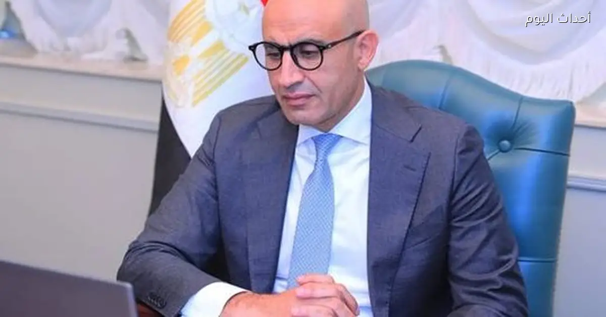 من إدارة الأزمات لبناء نظام التعليم.. إزاي عبد اللطيف غير التعليم؟