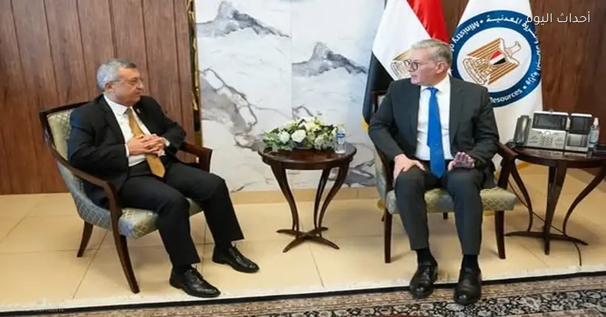 وزير البترول يستقبل لجنة الطاقة والبيئة بمجلس الشيوخ