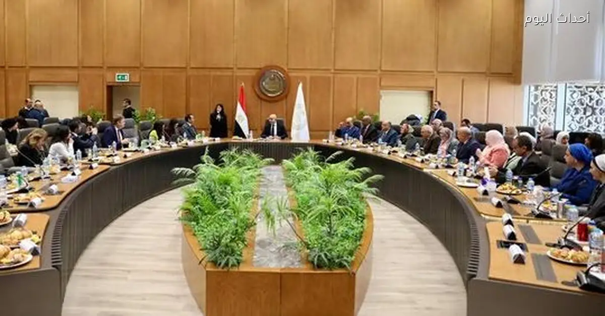 وزير التعليم: زودنا نسبة الحضور في المدارس وطورنا المناهج ووسعنا محو الأمية