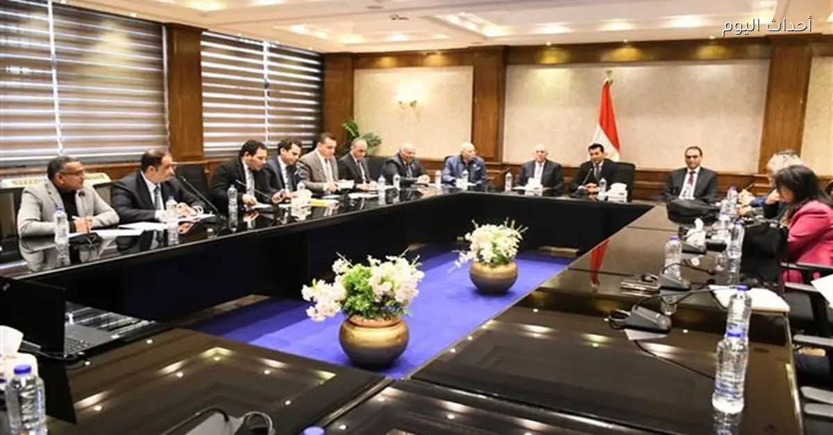 وزير الرياضة يجتمع مع اللجنة الطبية العليا لمتابعة تطبيق الكود الطبي