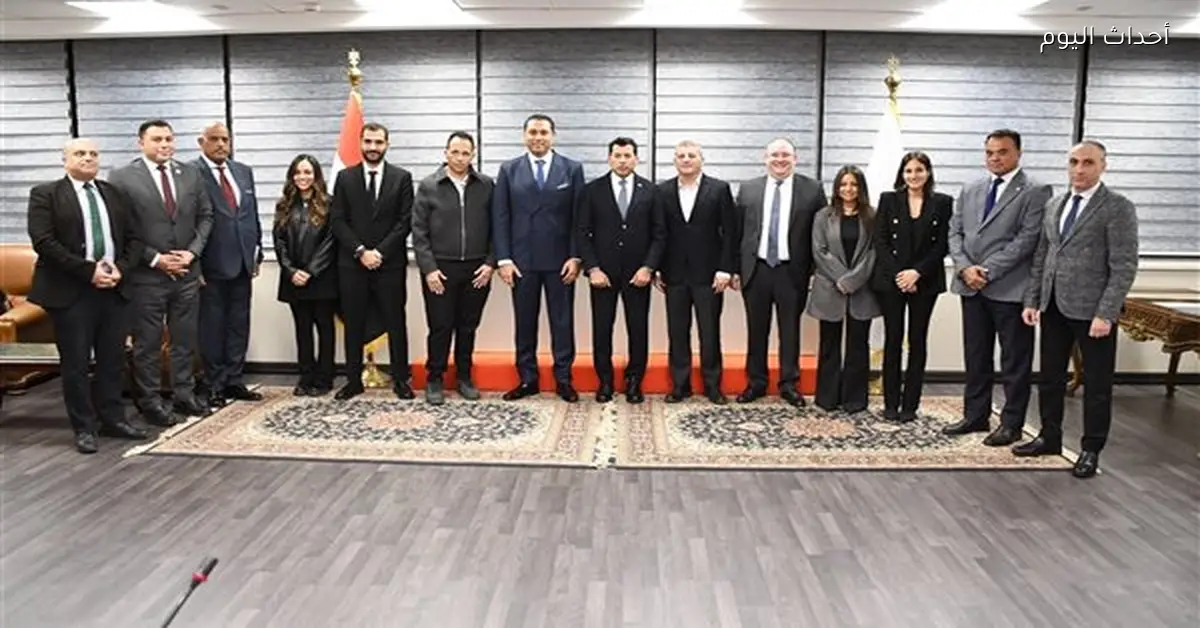 وزير الرياضة يناقش استعدادات المرحلة الثانية من برنامج بيبسي ستارز