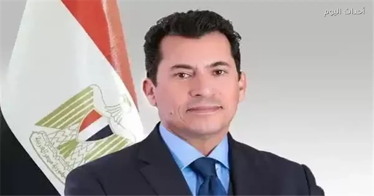 وزير الشباب والرياضة يهنئ أبطال الريشة الطائرة بعد الفوز بأربع ميداليات