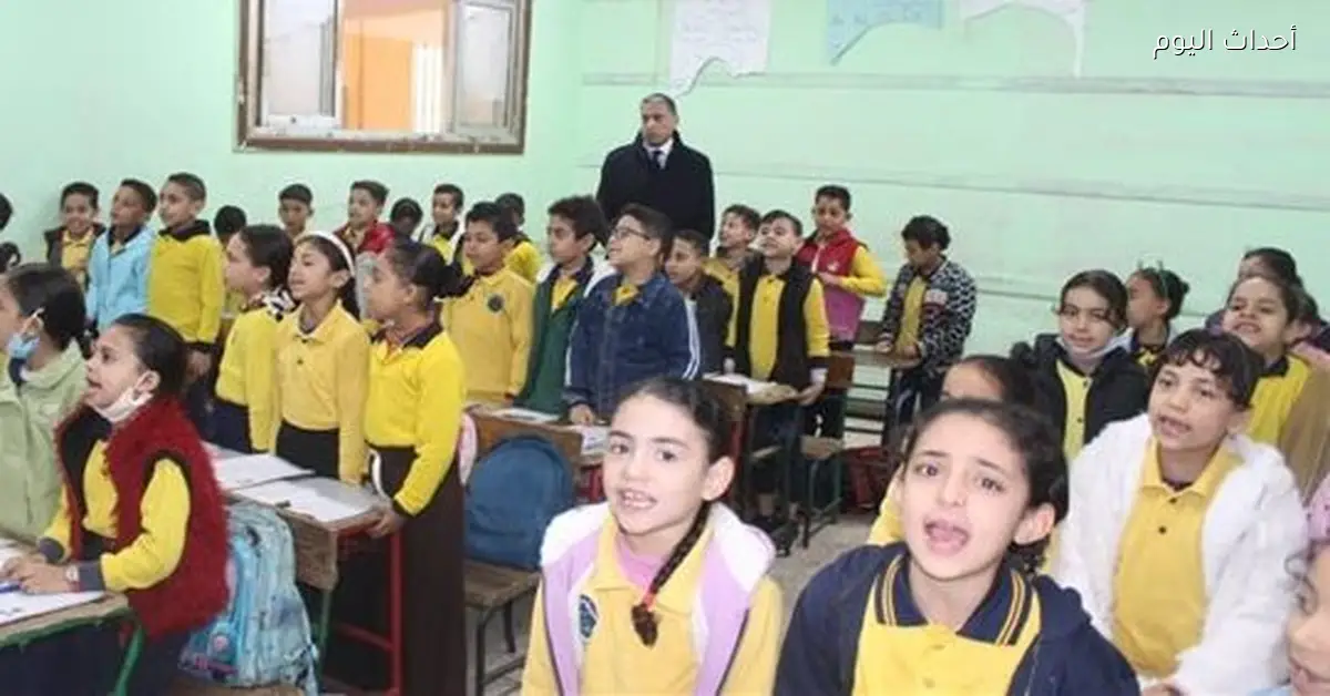 وكيل تعليم الجيزة يتابع انتظام الدراسة في المدارس