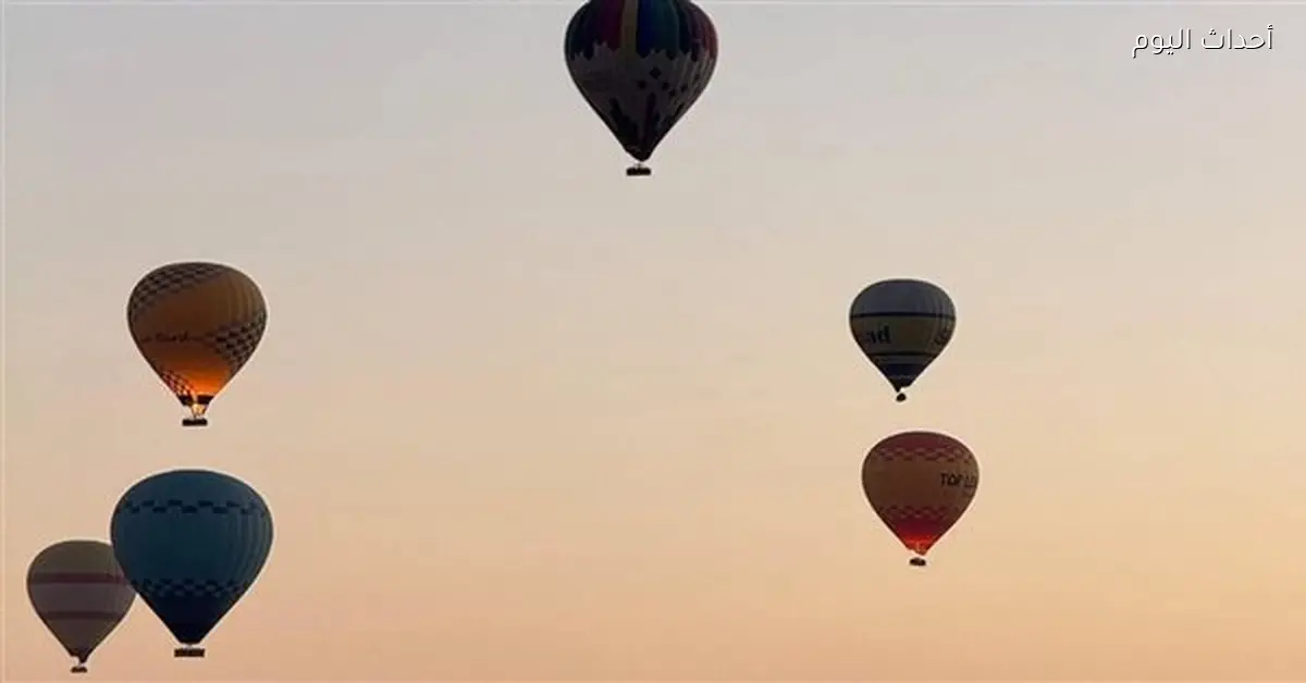 1400 سائح يختبرون 50 رحلة بالون فوق معابد الأقصر