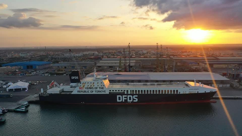 الخط الملاحي 