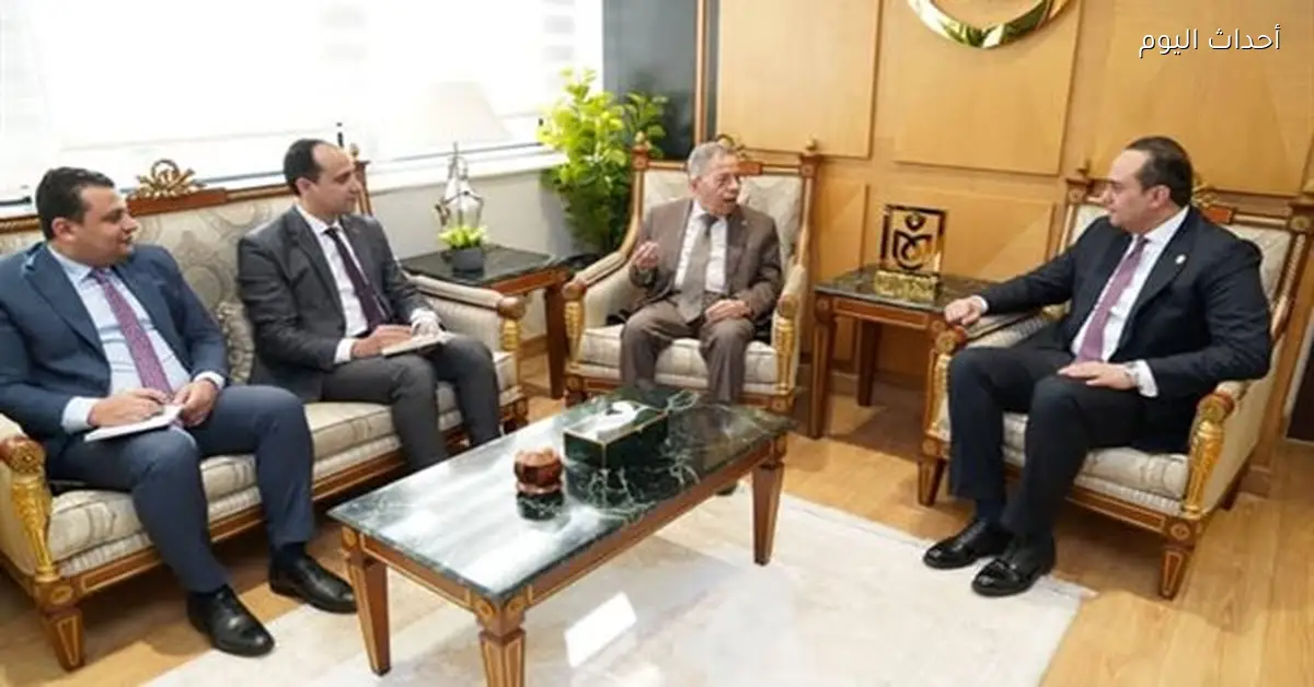 رئيس الرعاية الصحية يلتقي نقيب الأطباء لتعزيز التدريب الطبي