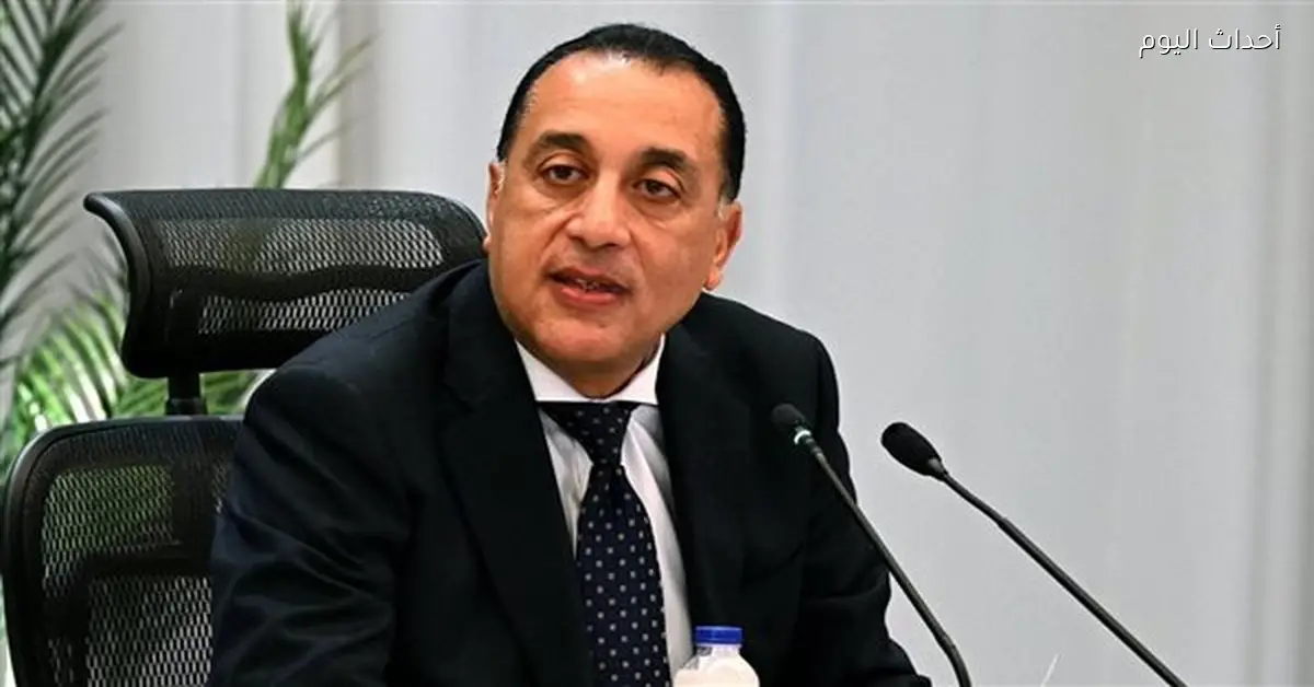 رئيس الوزراء يطلق منحة دعم للطلاب المتفوقين بالجامعات