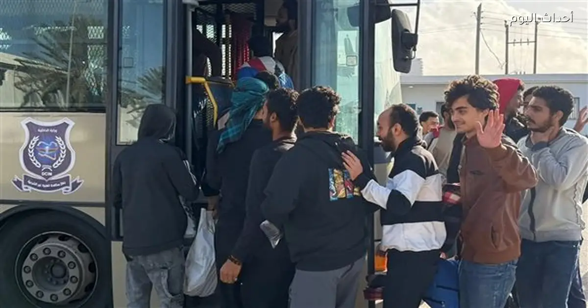 ترحيل مهاجرين مصريين غير شرعيين من ليبيا - أحداث اليوم