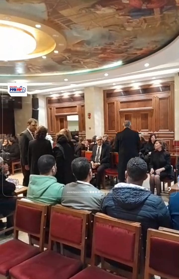 وداع صاحب مشروع التنوير.. لحظات إنسانية مؤثرة في عزاء مراد وهبة