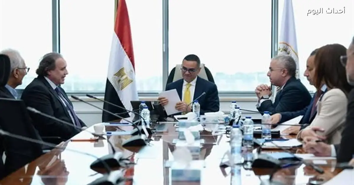 وزير الاستثمار يناقش توسع Brandix السيريلانكية في صناعة المنسوجات بمصر