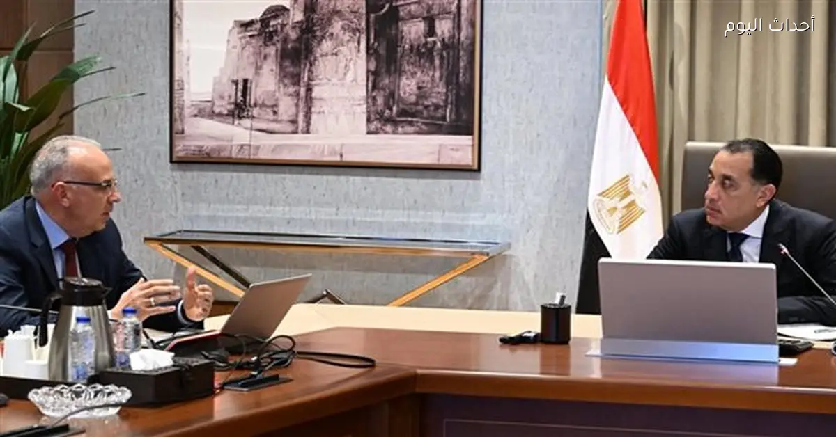 مدبولي يناقش مع وزير الري تطوير إدارة المياه والمصارف