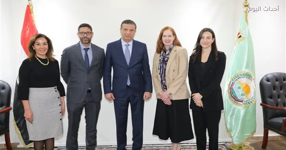 وزير الزراعة يناقش تعزيز الزراعة التعاقدية مع كرافت هاينز