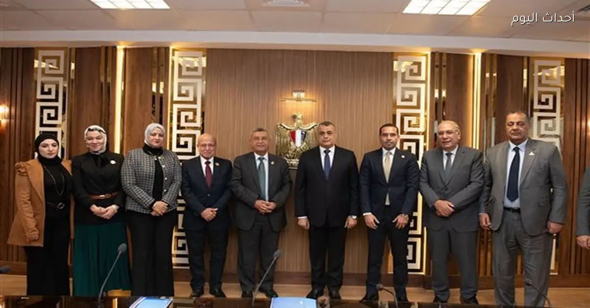 وزير الإنتاج يؤكد مساهمة شركات الإنتاج الحربي في المشروعات