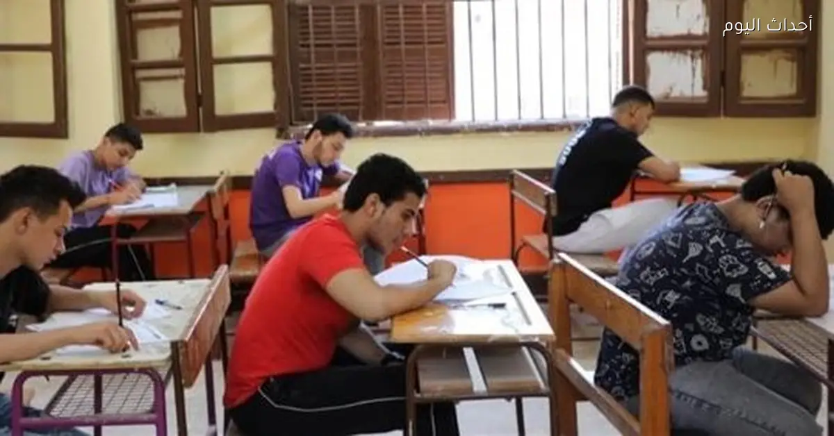 أهالي طالبات مدرسة دار الحنان بالعمرانية زعلانين من تأخر أوراق امتحان الشهادة الإعدادية