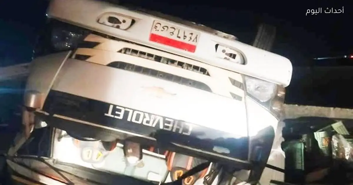 إصابة شخص في انقلاب سيارة نصف نقل بالسويس