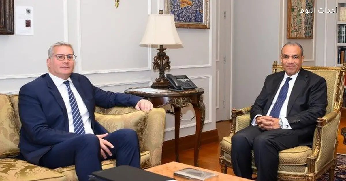 اجتماع وزيري الخارجية والبترول لجذب الاستثمارات الأجنبية في قطاع الطاقة