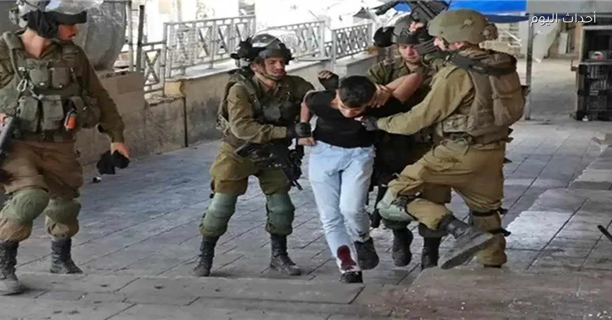 اعتقال 8 فلسطينيين في الخليل من قبل قوات الاحتلال