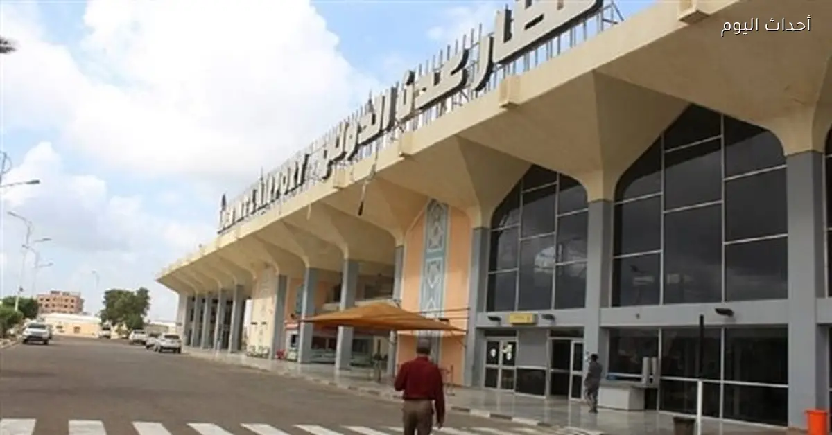 الحكومة اليمنية تنفي إغلاق مطار عدن وتوجه اللوم للمجلس الانتقالي