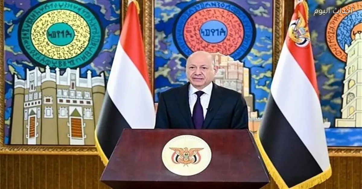 الرئاسة اليمنية تعلن استكمال استلام المعسكرات في حضرموت والمهرة وعدن