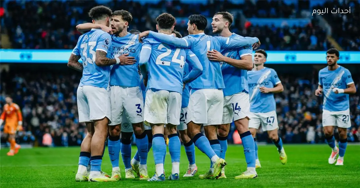 برشلونة يتعرض لمنافسة شديدة على صفقة من مانشستر سيتي وأزمة جديدة تواجهه