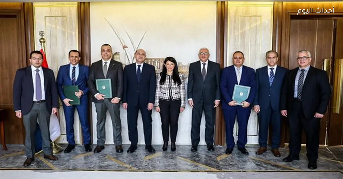 تعاون بين التخطيط والداخلية لتسلم 10 مراكز تكنولوجية متنقلة