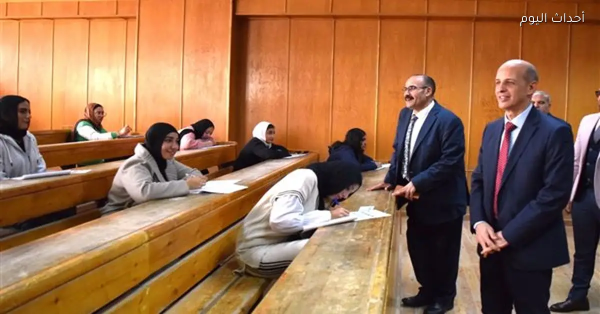 جولة تفقدية لرئيس جامعة بني سويف في الكلية لتعزيز بيئة الامتحانات