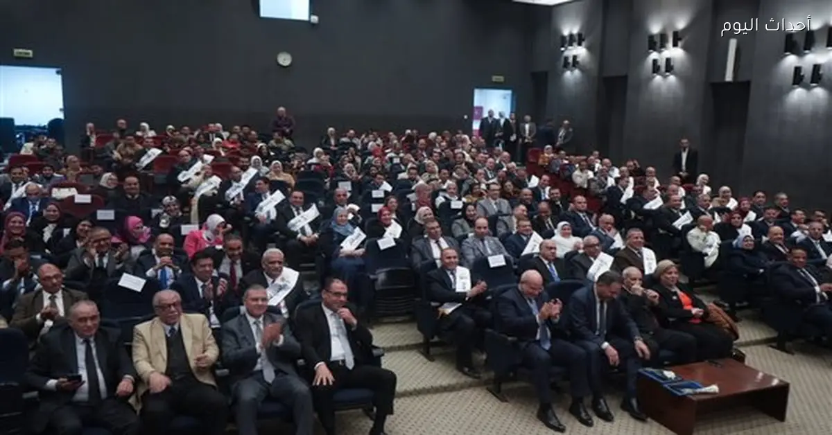 رئيس الجمارك يؤكد أهمية حماية الاقتصاد المصري