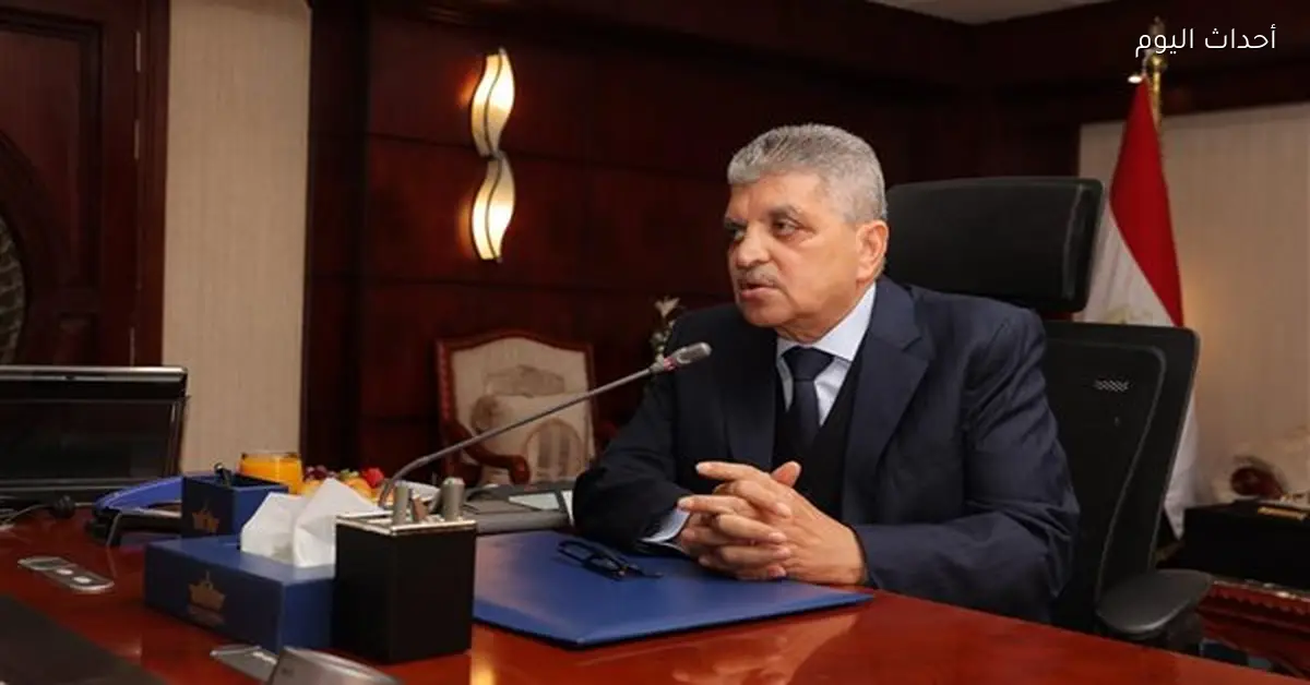 رئيس هيئة قناة السويس يبحث تعزيز الملاحة مع 20 جهة ملاحية