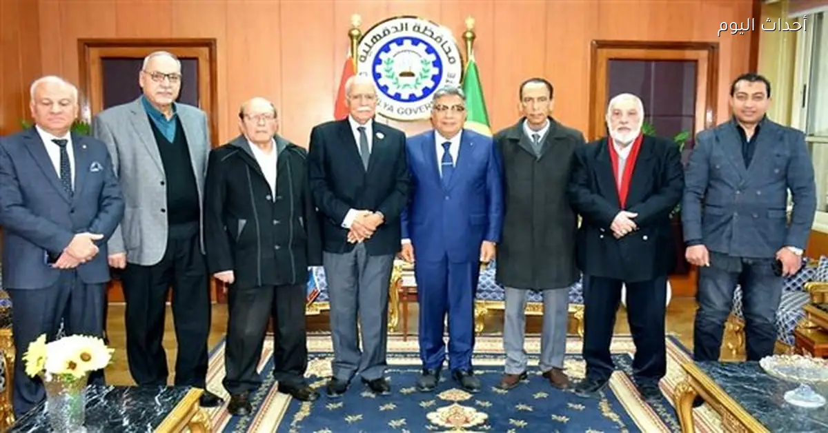 محافظ الدقهلية يرحب بعضو مجلس الشيوخ بمناسبة العام الجديد