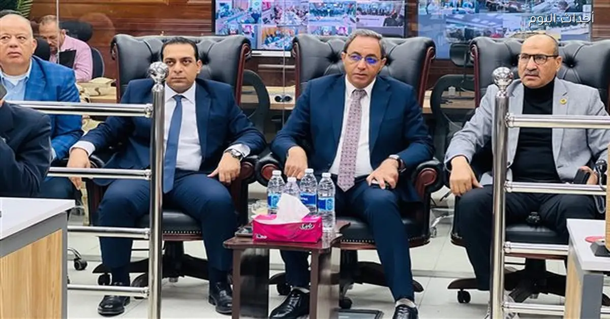 محافظ قنا يؤكد أهمية سرعة الاستجابة لشكاوى المواطنين