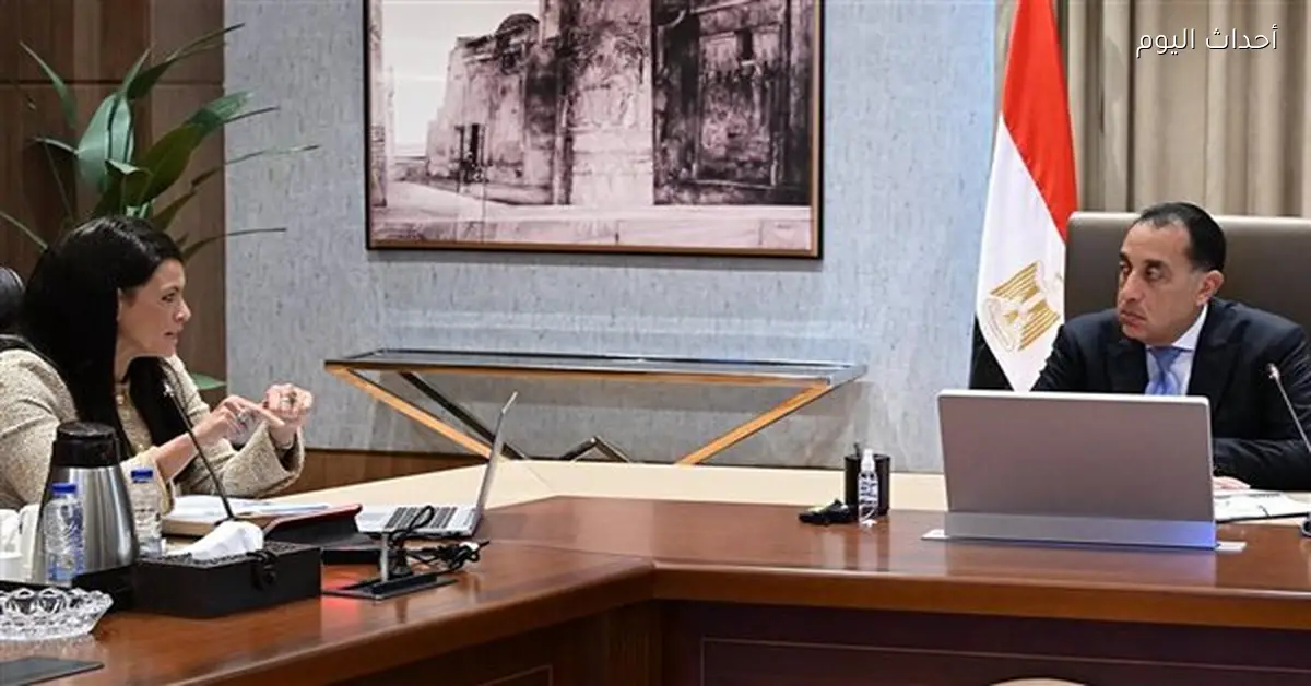 مدبولي يستعرض السردية الوطنية للتنمية بمشاركة 100 خبير اقتصادي