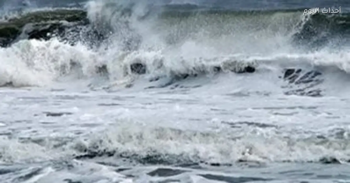 مركز المناخ يحذر من اضطراب شديد في البحر المتوسط وارتفاع الأمواج إلى 3.5 متر