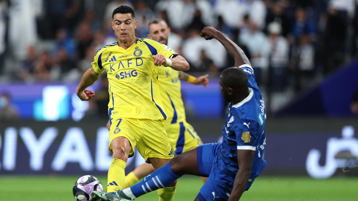 Al Hilal vs Al Nassr Highlights, Saudi Pro League 2024-25: HIL 1-3 NAS;  Ronaldo's brace hands Riyadh derby victory to Knights of Najd - Sportstar