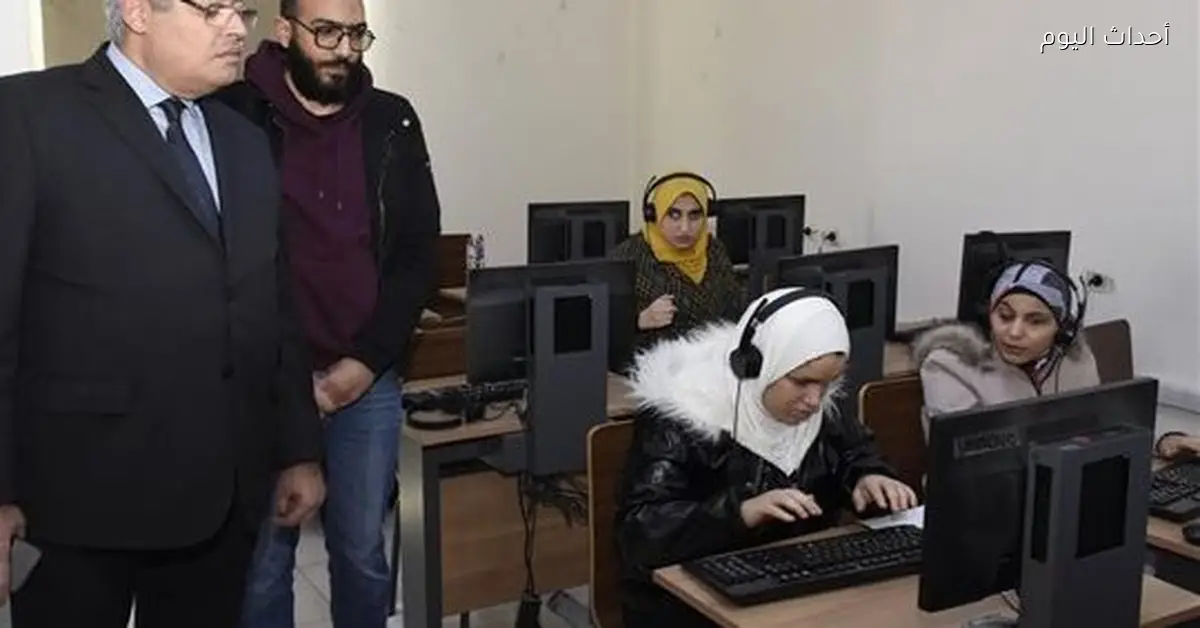 نائب رئيس جامعة عين شمس يتابع امتحانات الترم الأول في كليتي التجارة والألسن