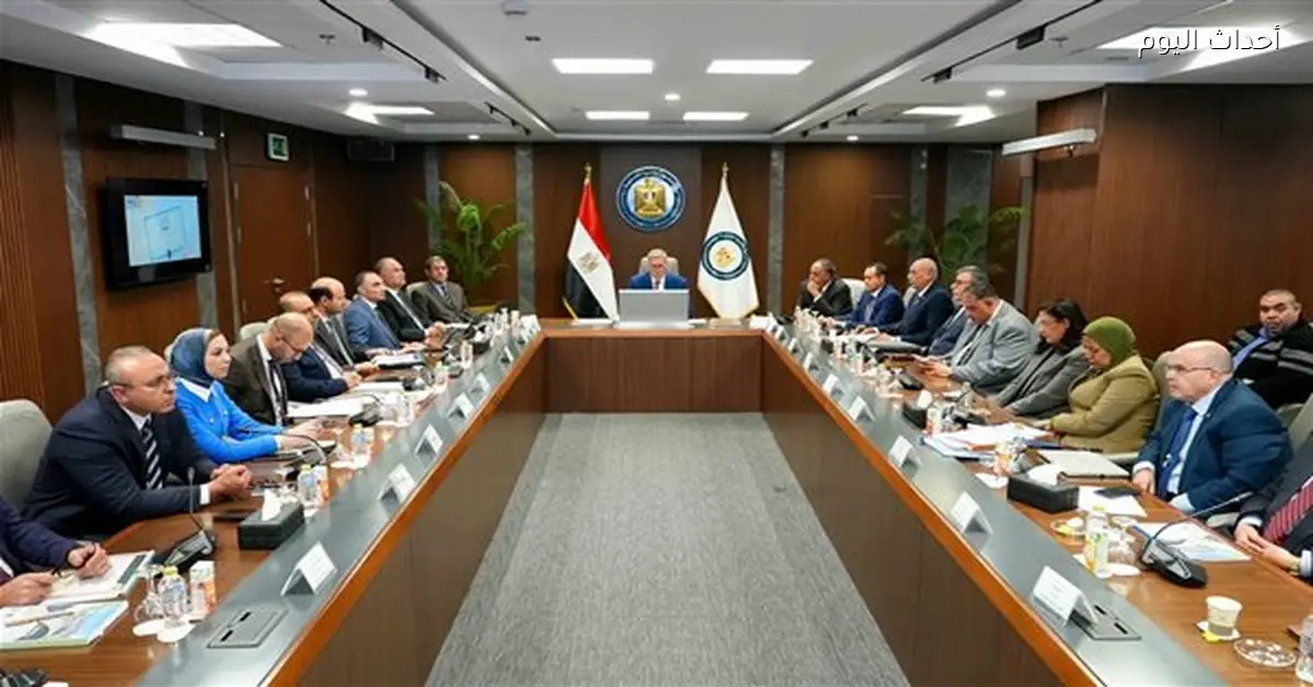 وزير البترول يوافق على الموازنات الاستثمارية لشركتي السويس والنصر