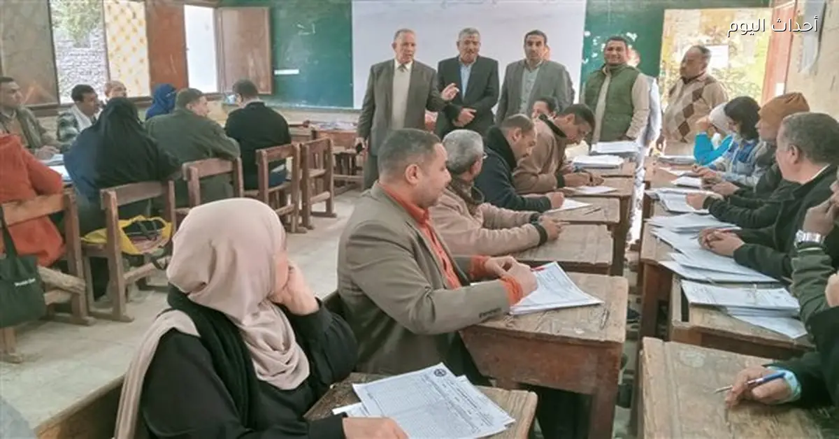 وكيل تعليم أسيوط يتفقد أعمال تصحيح الشهادة الإعدادية