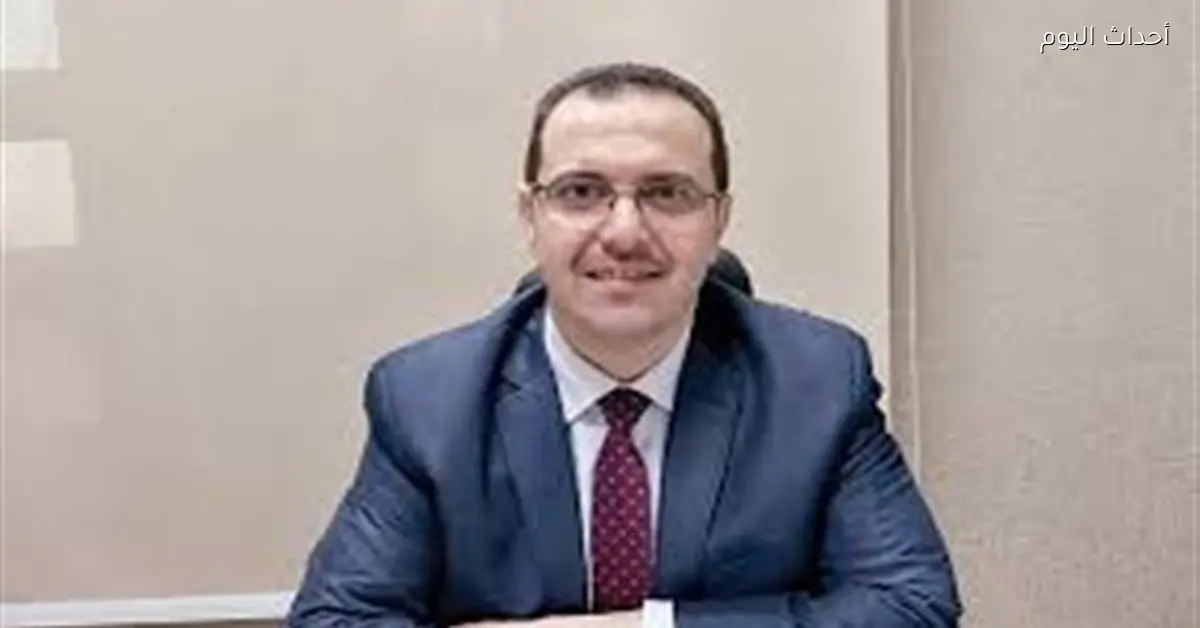 وليد عباس الأقرب لتولي وزارة الإسكان بعد شريف الشربيني