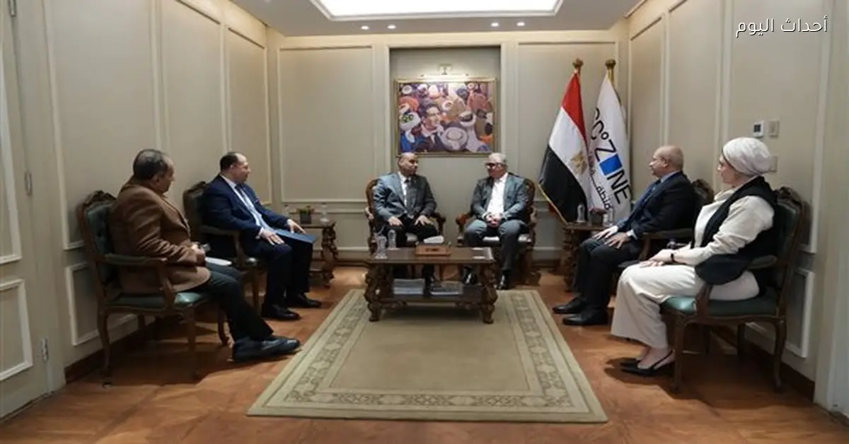 رئيس اقتصادية قناة السويس يلتقي وزير العمل لبحث التعاون