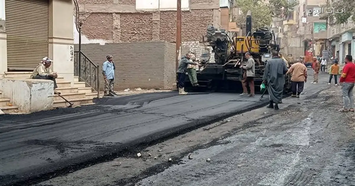 رصف شارع مدرسة الثورة ومنطقة منشية الأمراء بأسيوط