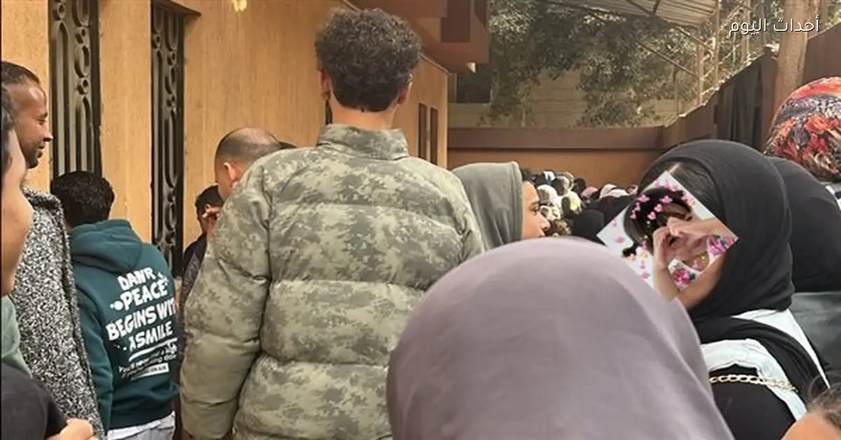 طوابير وزحام في أول أيام تظلمات الشهادة الإعدادية بأوسيم